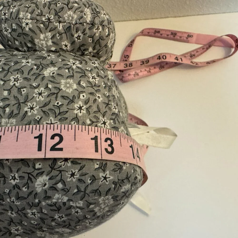 Vintage Hand Crafted Fabric Decorative Cottage Cat Folk Art